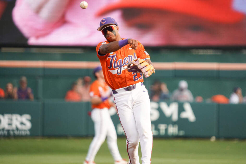 No. 23 Mountaineers Rally Past No. 11 Tigers 9-6 in Clemson Regional