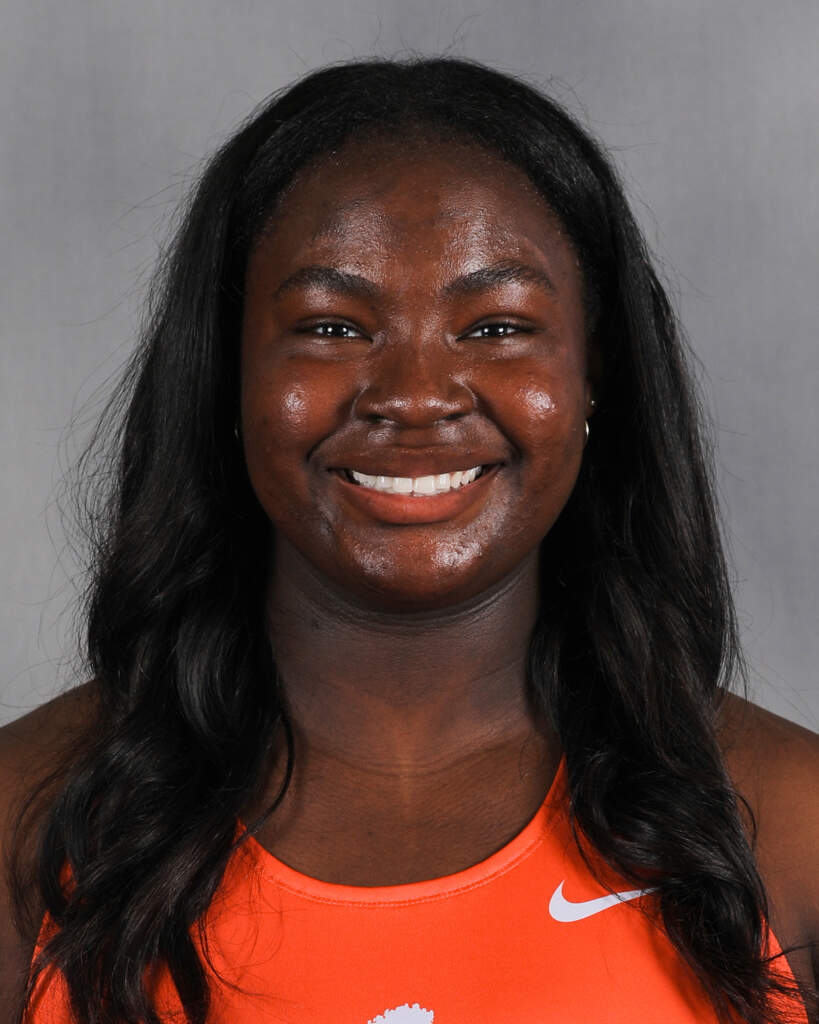 Christianne Akintayo